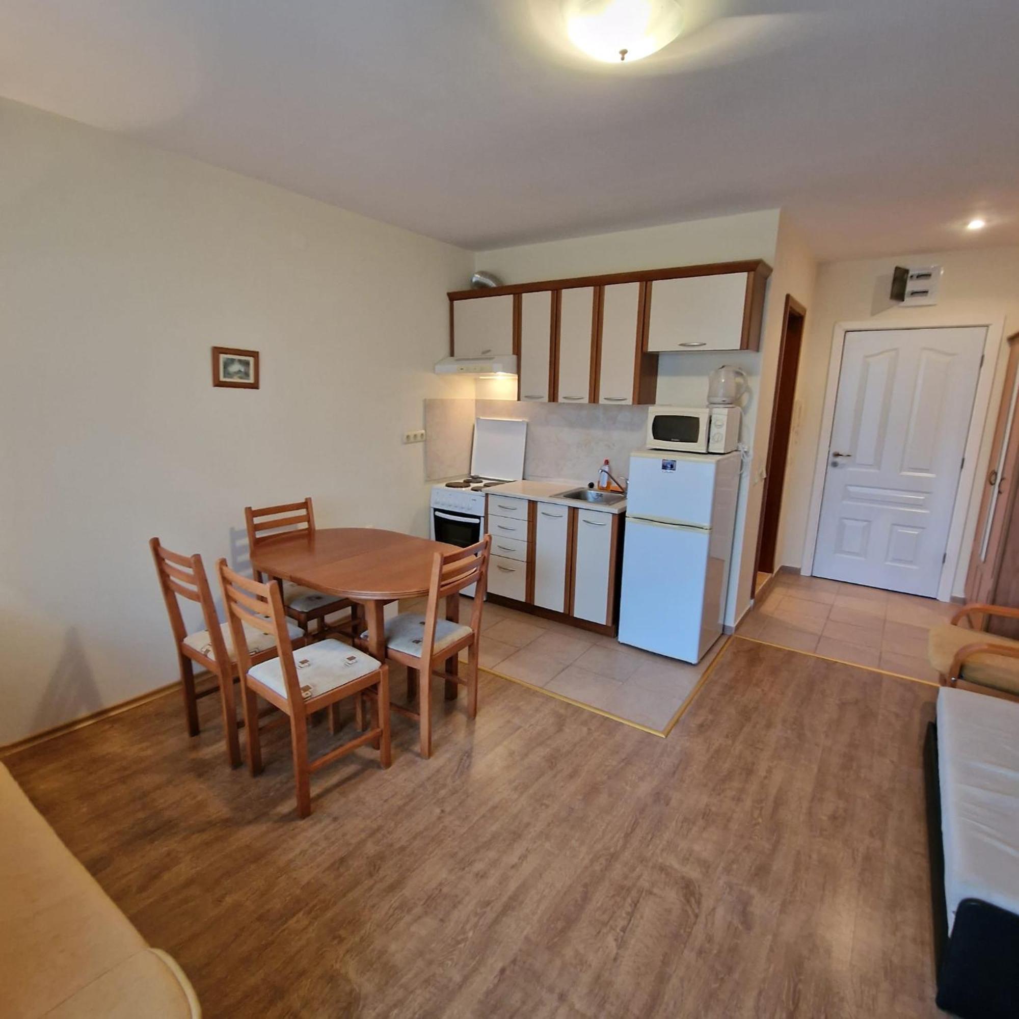 Nessebar Fort Club - Prestige Apartments Pantai Sunny Ruang foto
