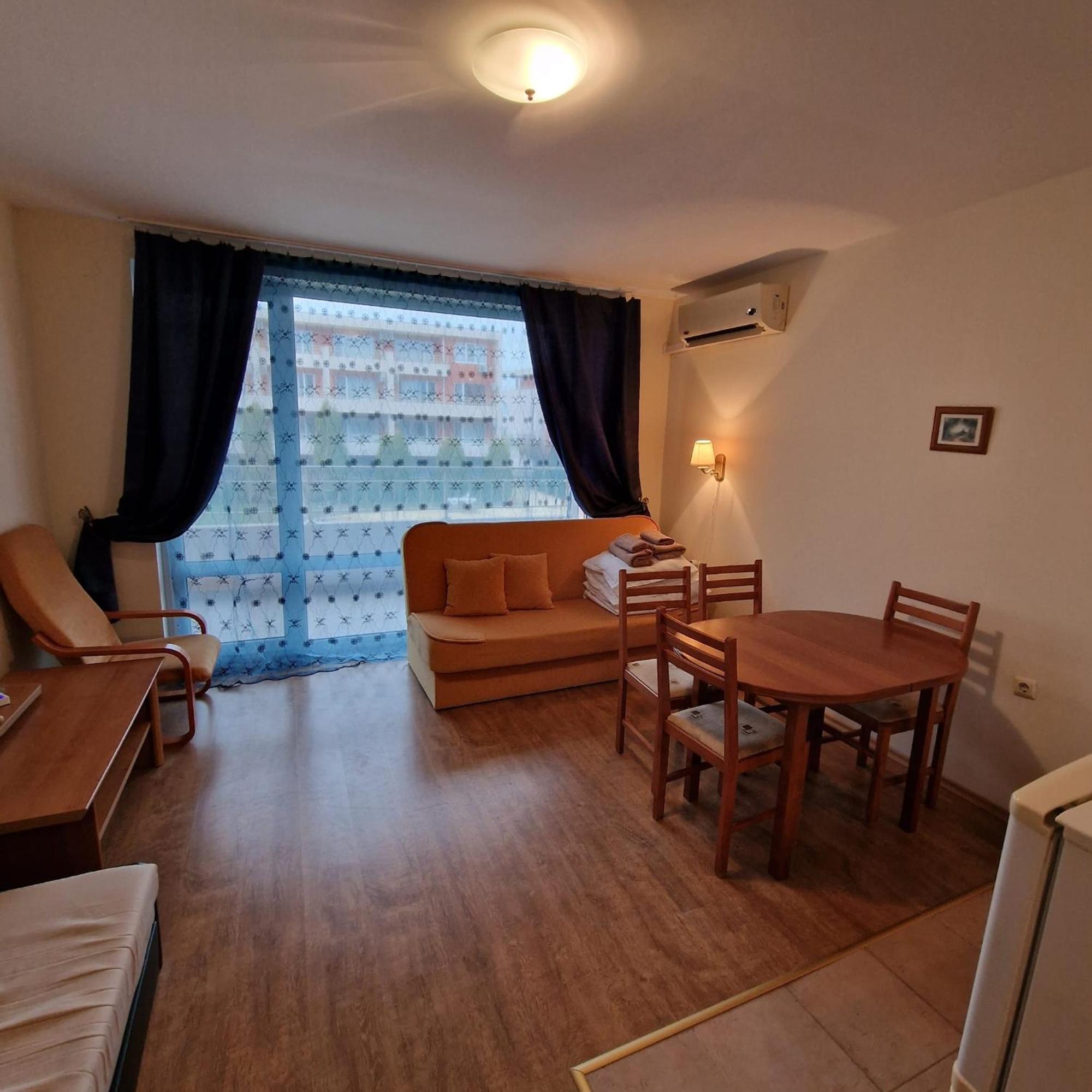 Nessebar Fort Club - Prestige Apartments Pantai Sunny Ruang foto
