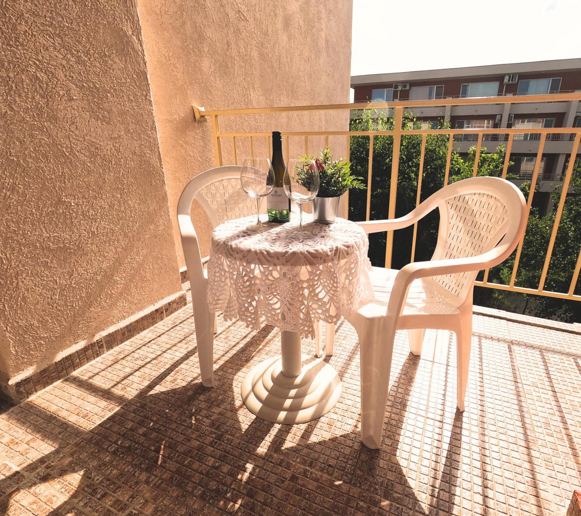 Nessebar Fort Club - Prestige Apartments Pantai Sunny Bagian luar foto