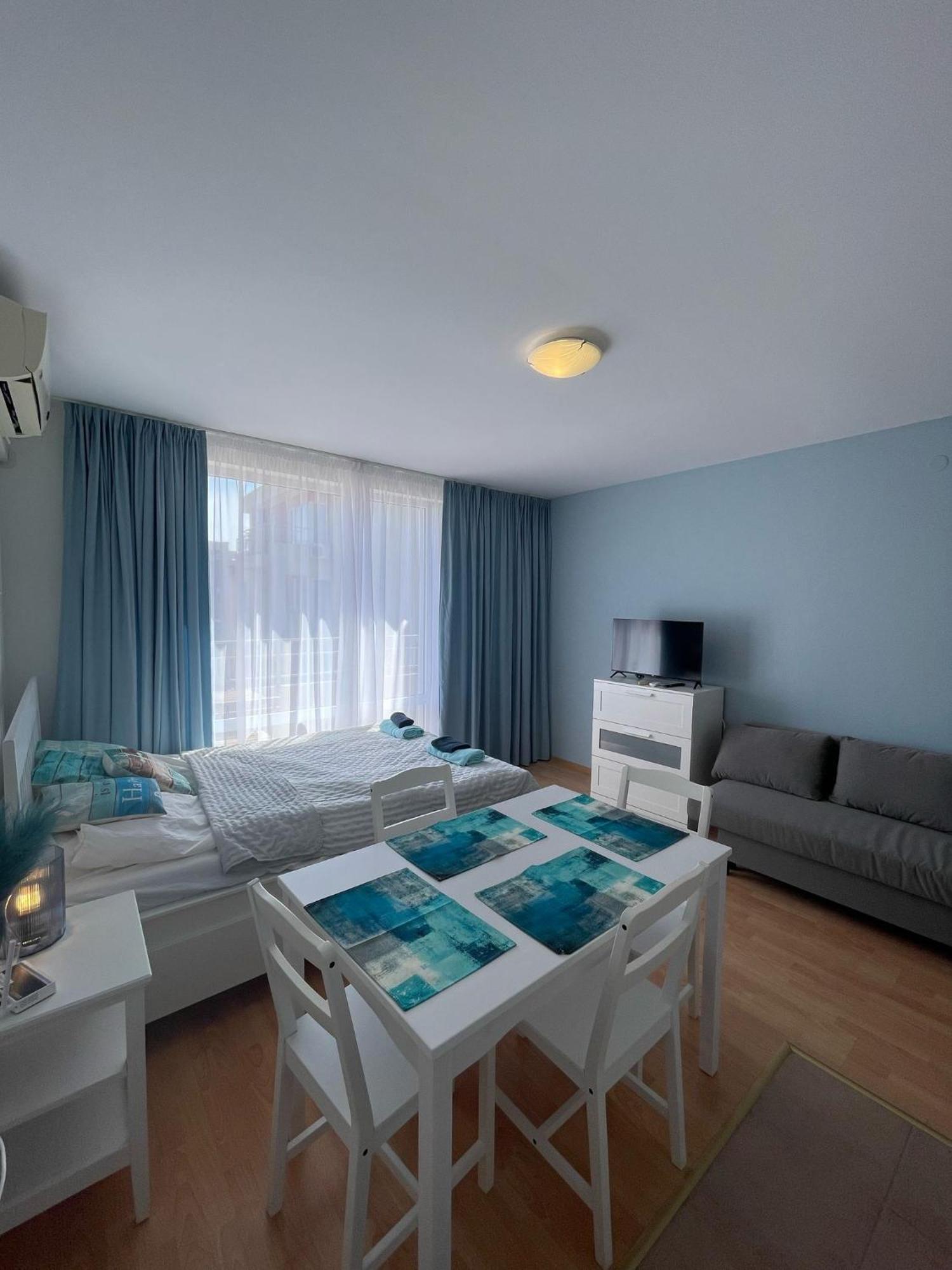 Nessebar Fort Club - Prestige Apartments Pantai Sunny Bagian luar foto