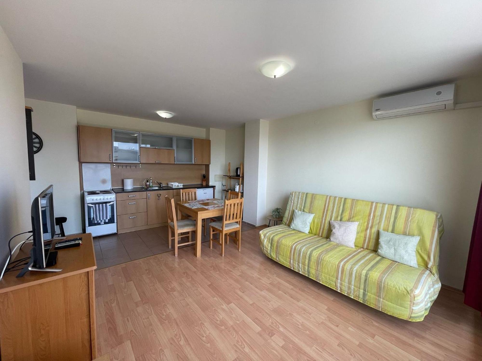 Nessebar Fort Club - Prestige Apartments Pantai Sunny Ruang foto